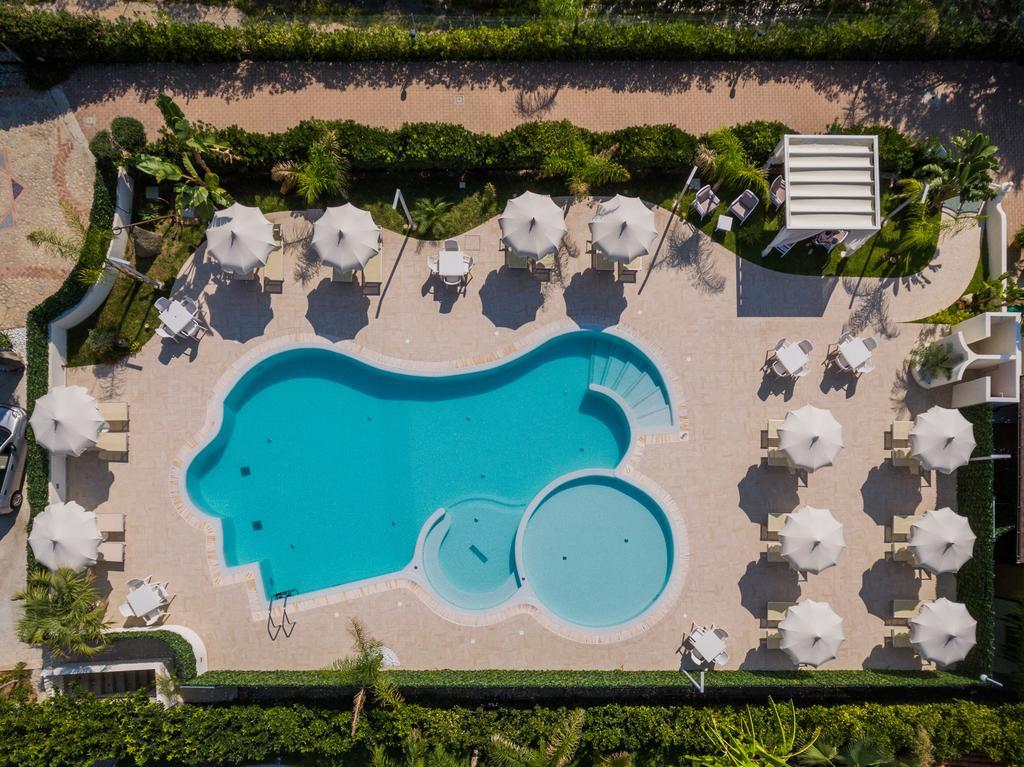 Blu Tropical Resort Zambrone Ngoại thất bức ảnh