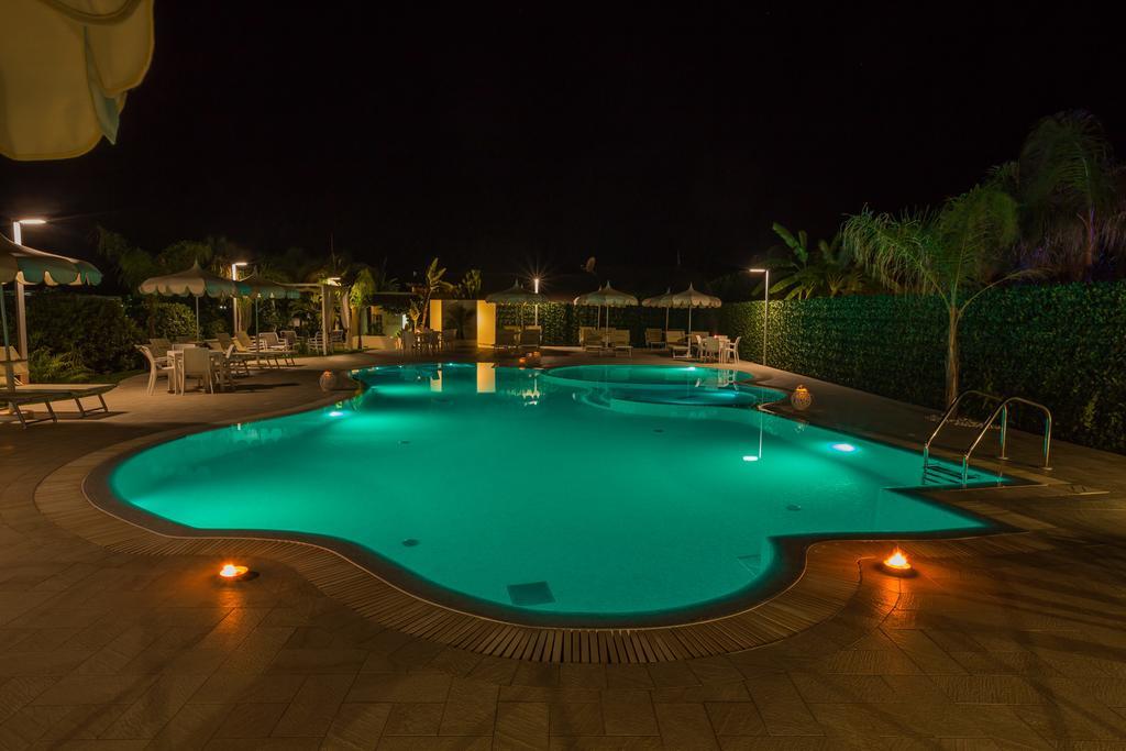 Blu Tropical Resort Zambrone Ngoại thất bức ảnh
