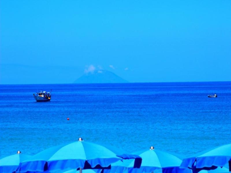 Blu Tropical Resort Zambrone Ngoại thất bức ảnh