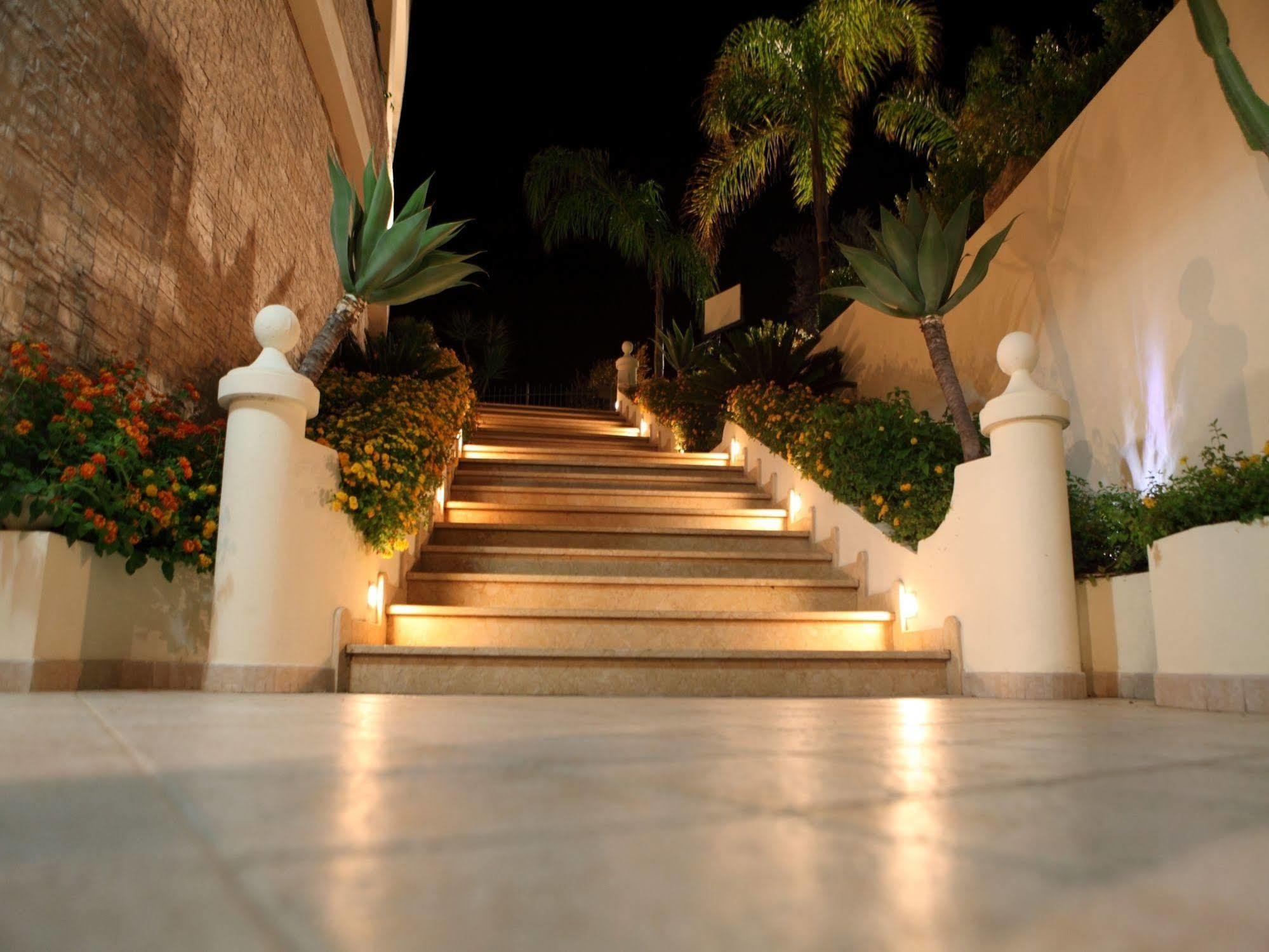 Blu Tropical Resort Zambrone Ngoại thất bức ảnh
