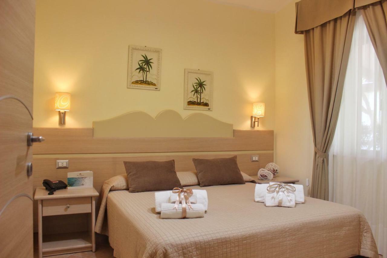 Blu Tropical Resort Zambrone Ngoại thất bức ảnh