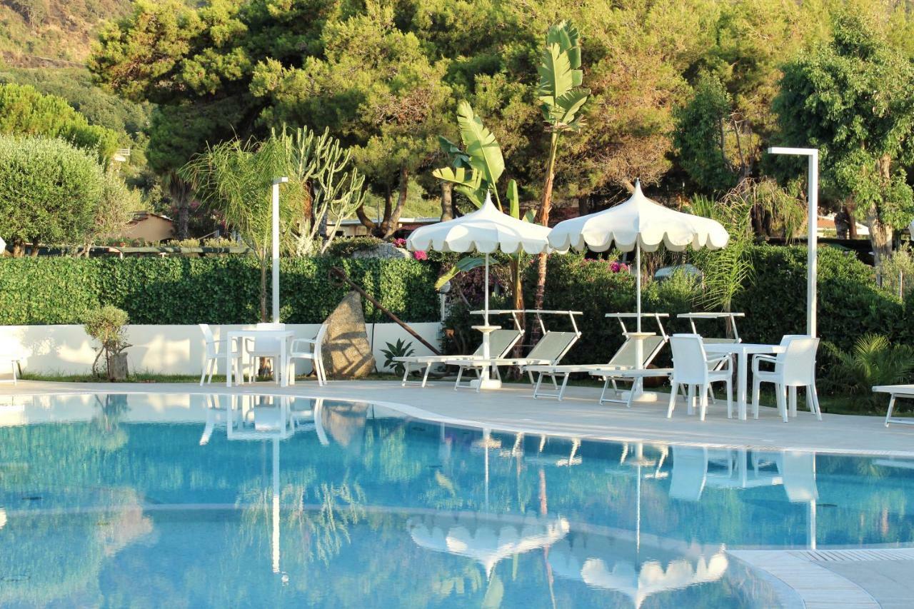 Blu Tropical Resort Zambrone Ngoại thất bức ảnh